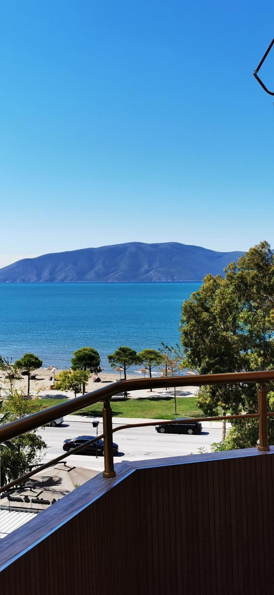 Duplex Lungomare Suites Vlore Exterior photo