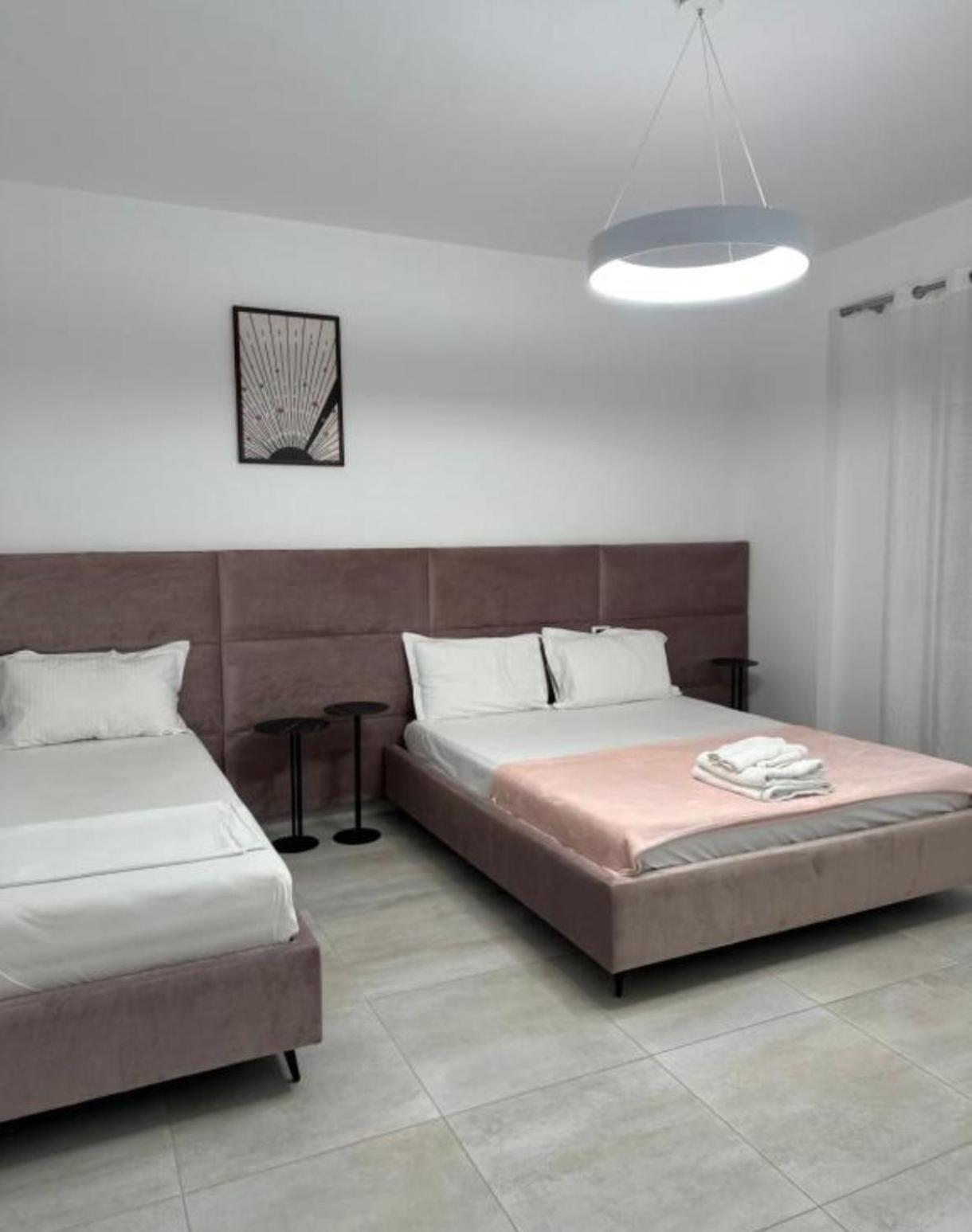 Duplex Lungomare Suites Vlore Exterior photo
