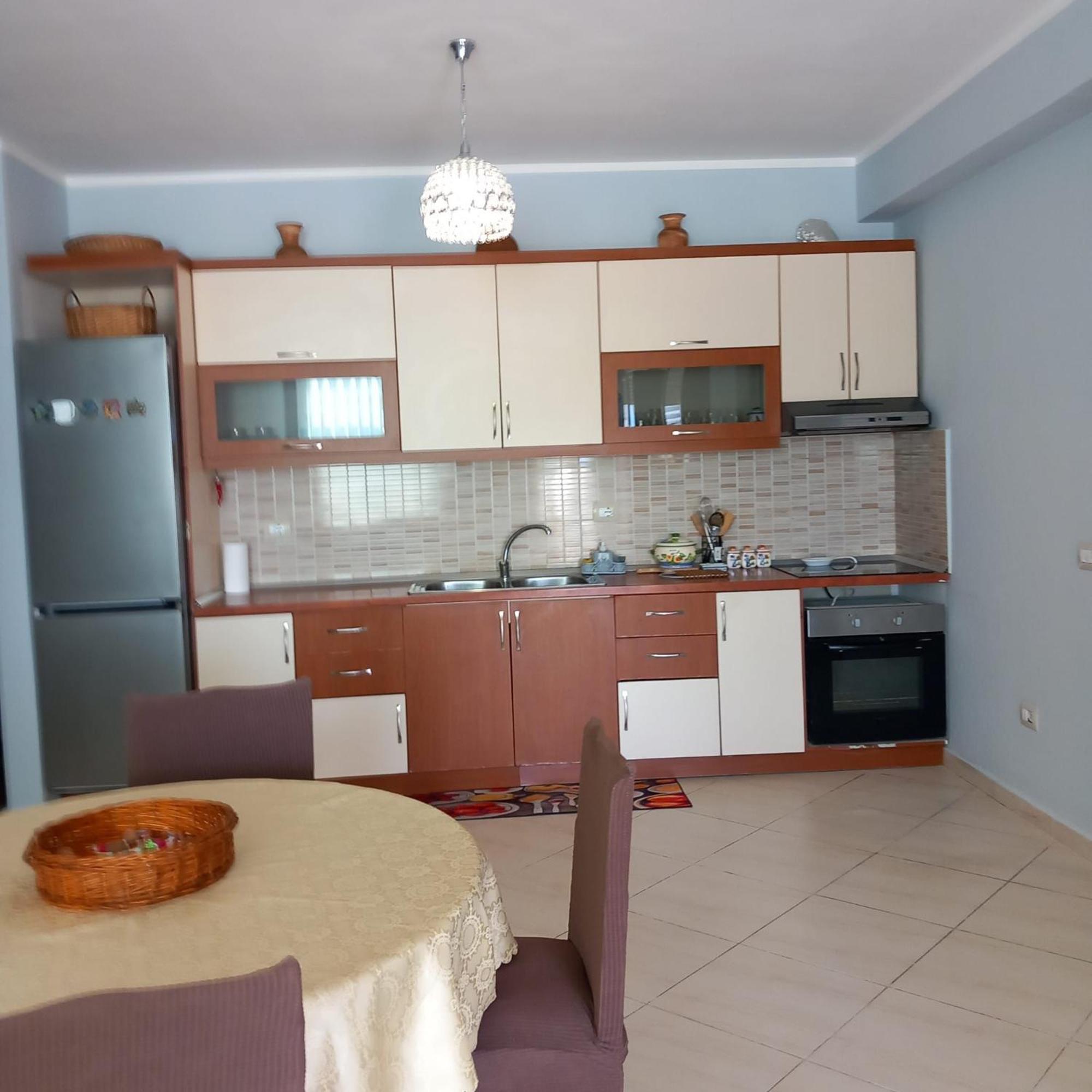 Duplex Lungomare Suites Vlore Room photo